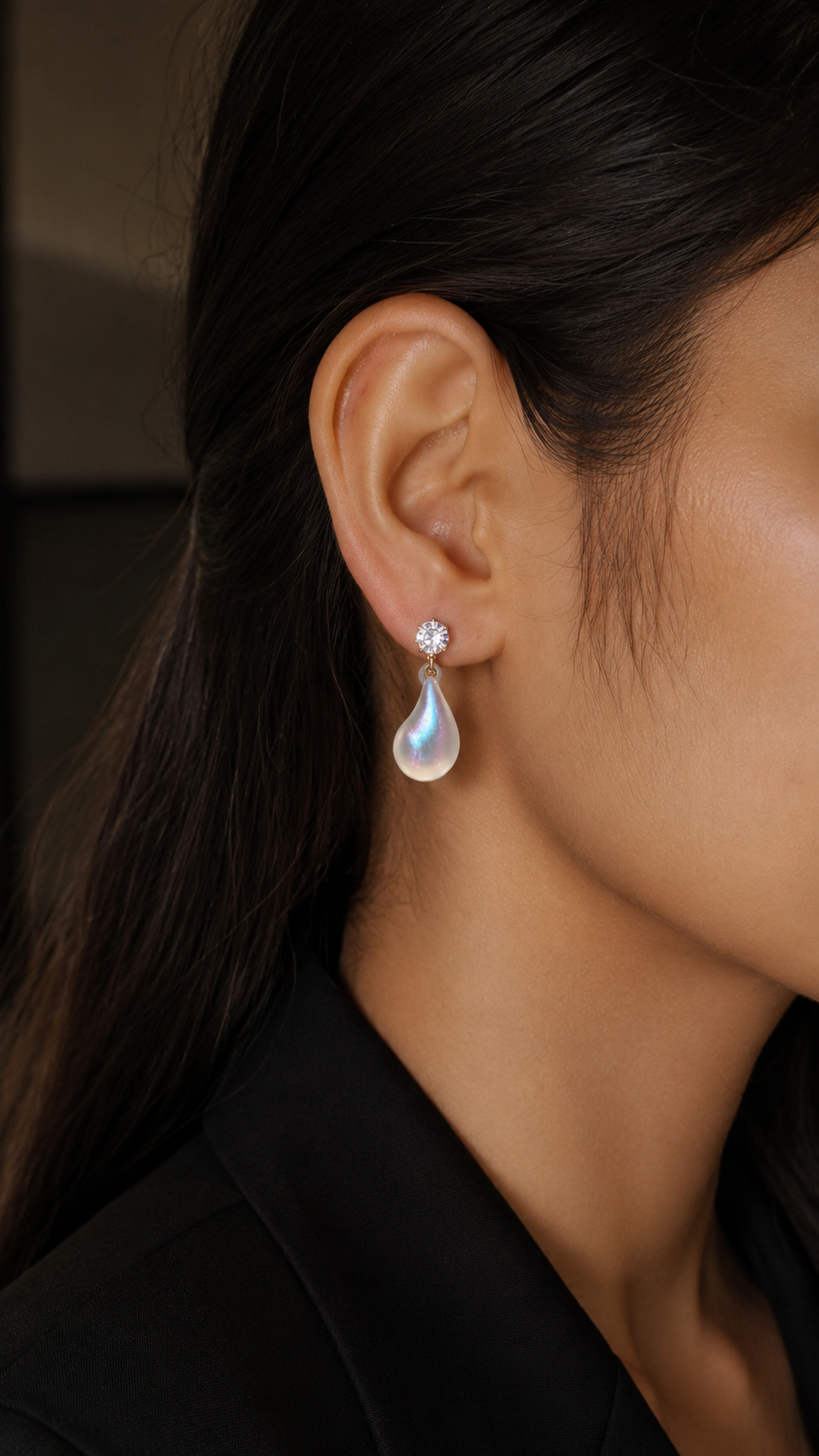 pearl glow tear drop earring pearl glow tear drop earring