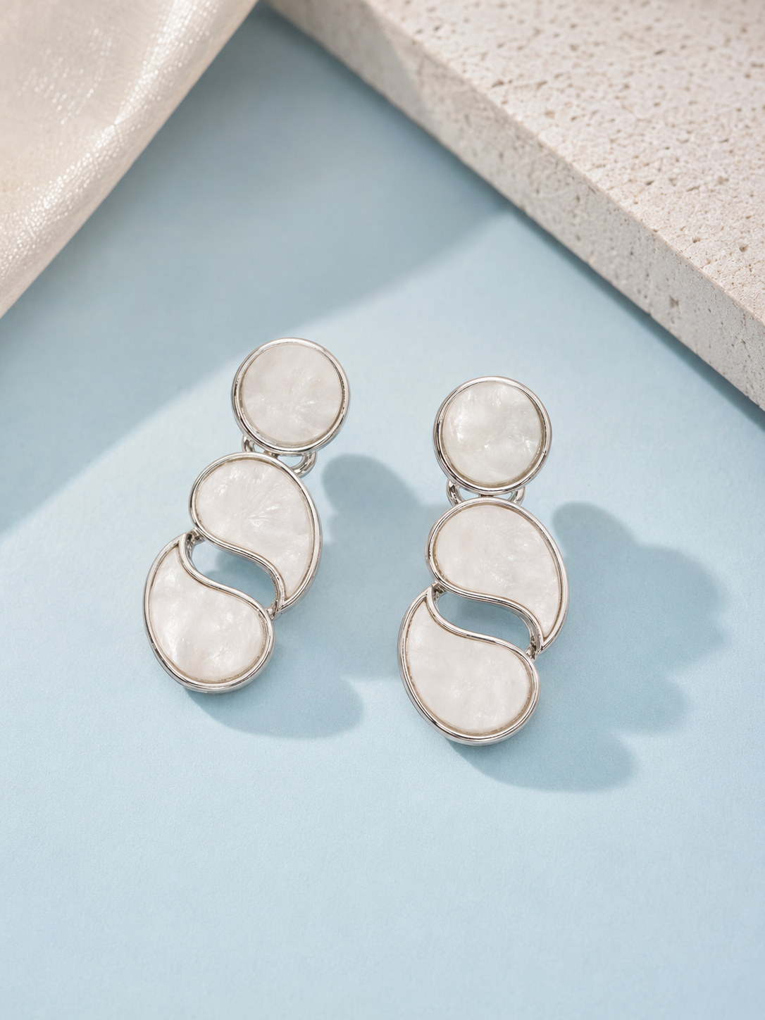 ivory pearl swirl statement earring ivory pearl swirl statement earring